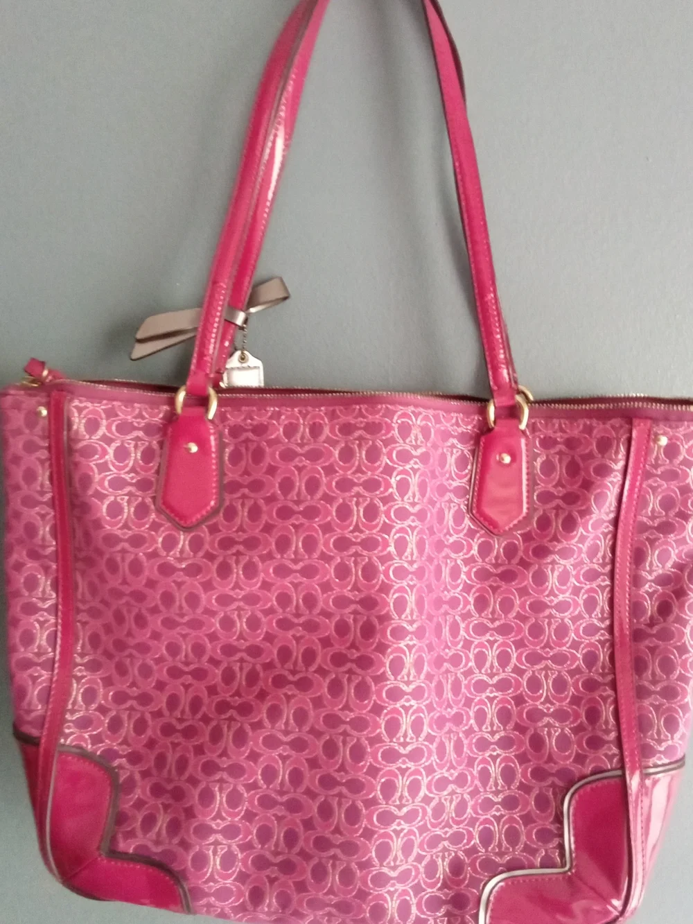 Coach Poppy Pink Signature C Monogram Patent Leather Tote Bag Gold Hardware